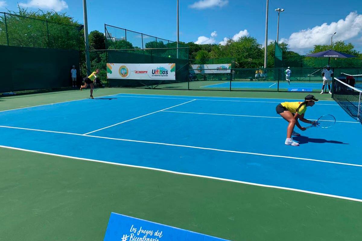 Bolívar pierde en semifinales de dobles femenino del tenis, pero logra bronce histórico