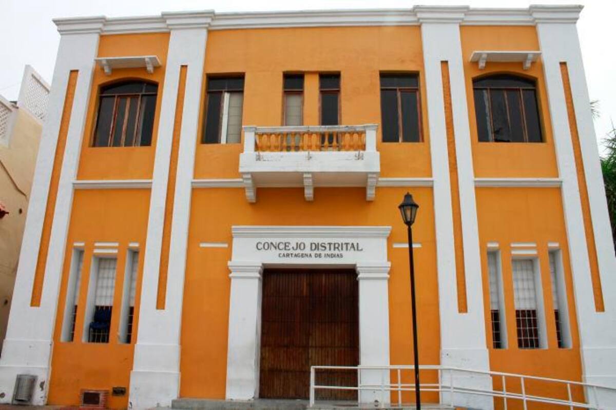 Héctor Consuegra, contralor electo, está inhabilitado: Función Pública
