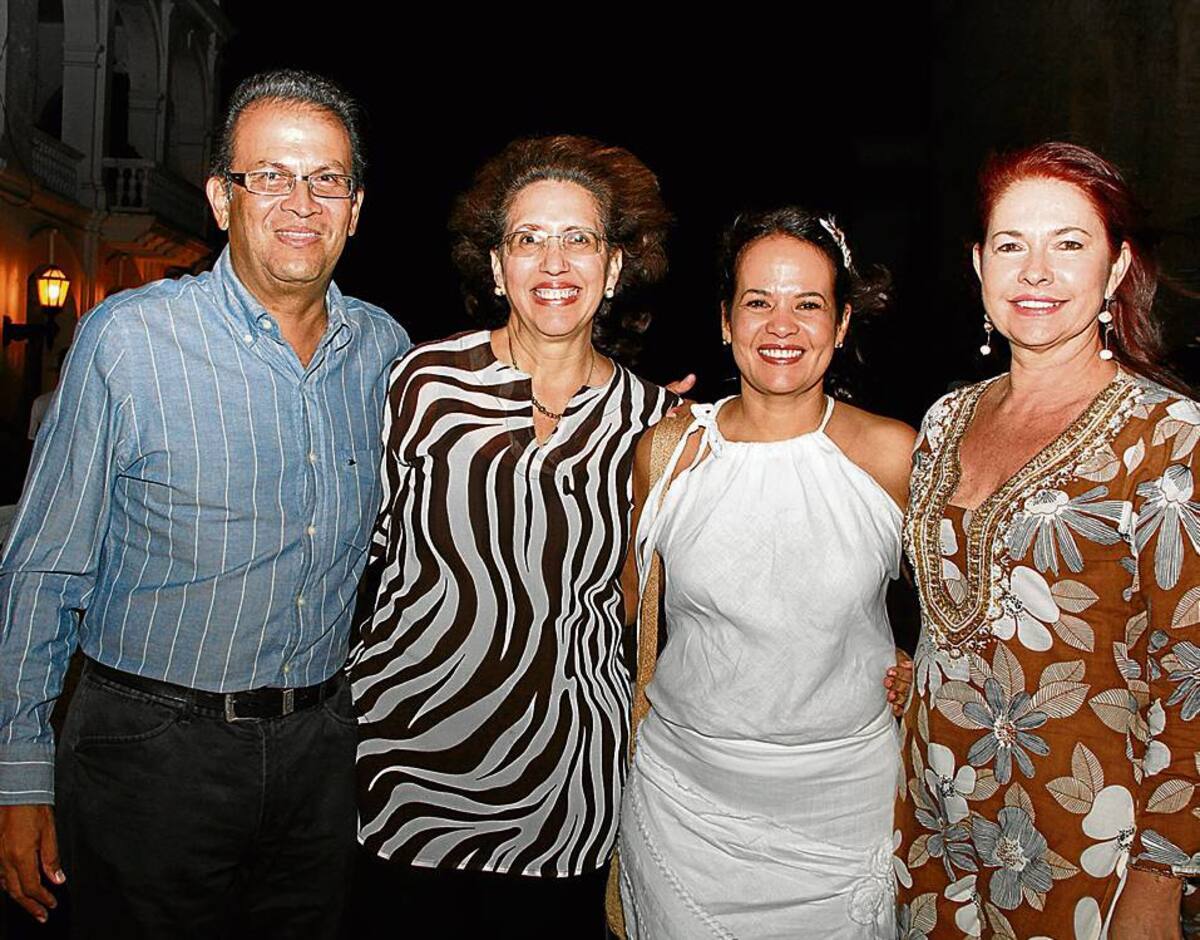 Rafael Pereira, Patricia Martínez, Judith Pinedo y Chica Morales.