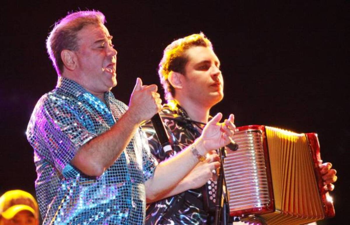 Iván Villazón y Saúl Lallemand pusieron a gozar con si vallenato a los barranquilleros. RAFAEL POLO