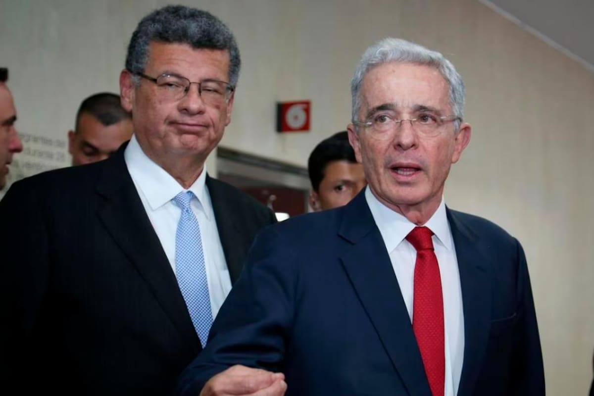 Jaime Granados, abogado de Uribe, sale del país por amenazas