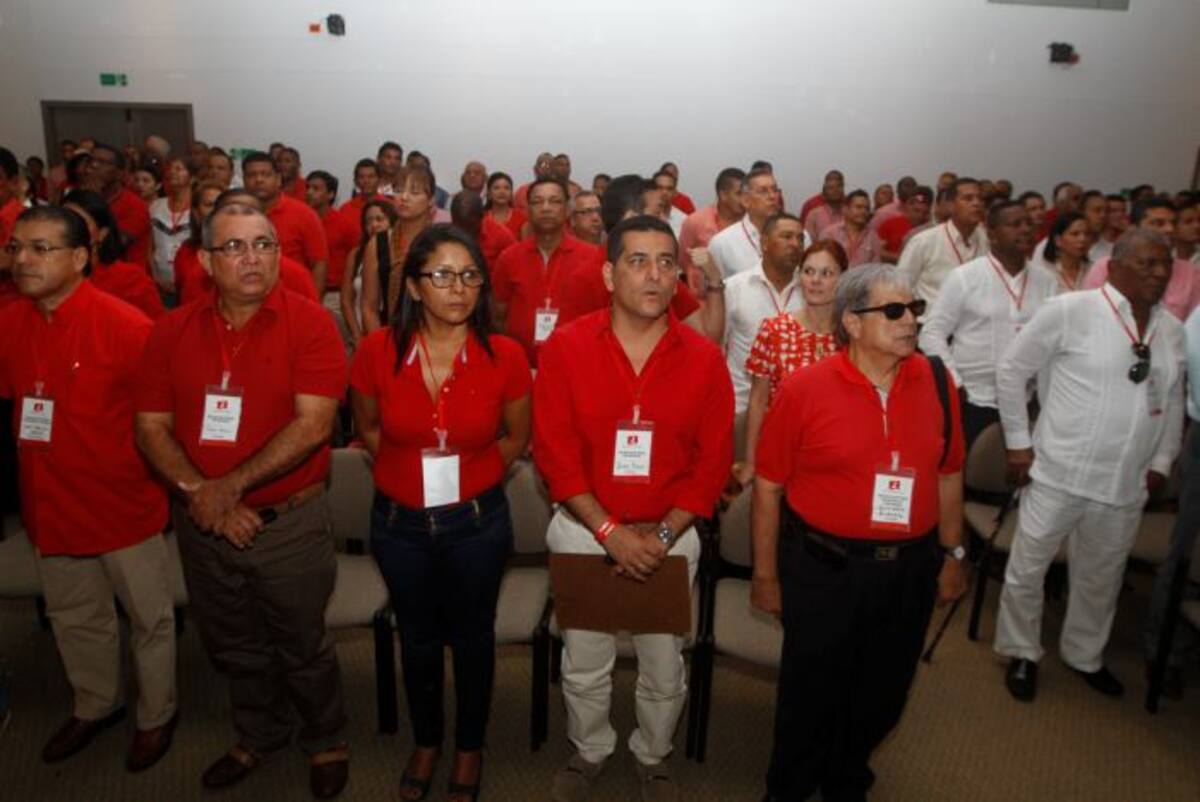 Liberales de la ciudad y el departamento se hicieron presentes en la Convención Liberal local. Julio Castaño