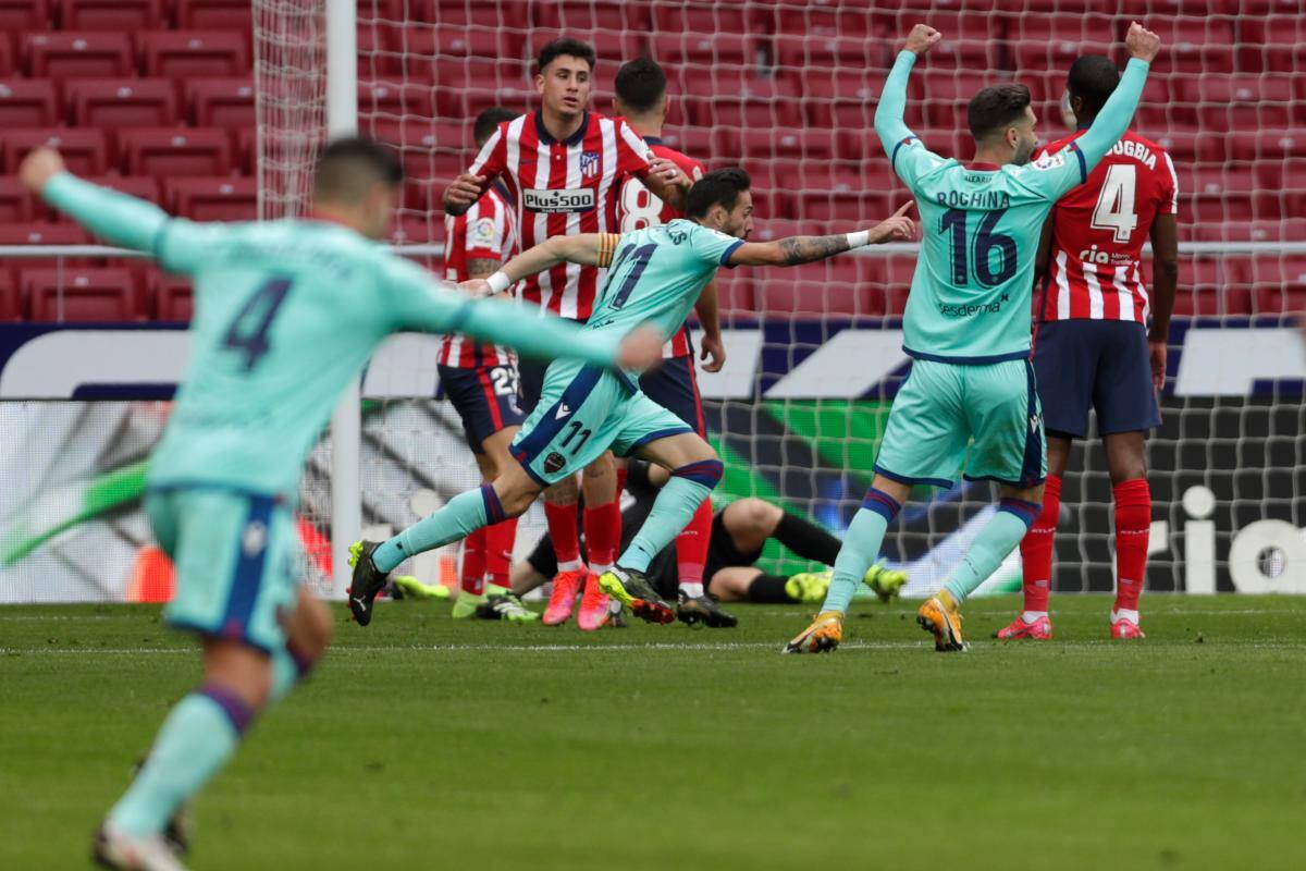El líder Atlético de Madrid cae en casa ante Levante y se le puede ‘embolatar’ la Liga