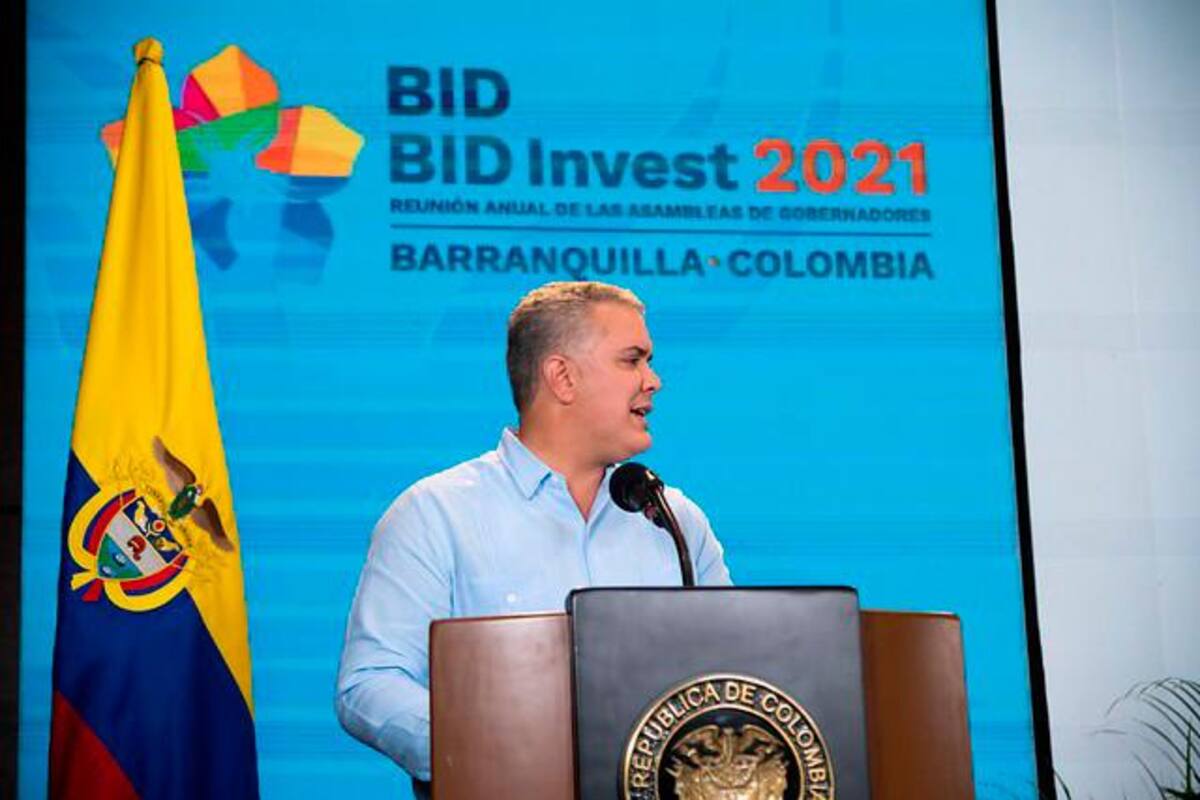 Duque hace un llamado a las calificadoras para que cambien su criterio