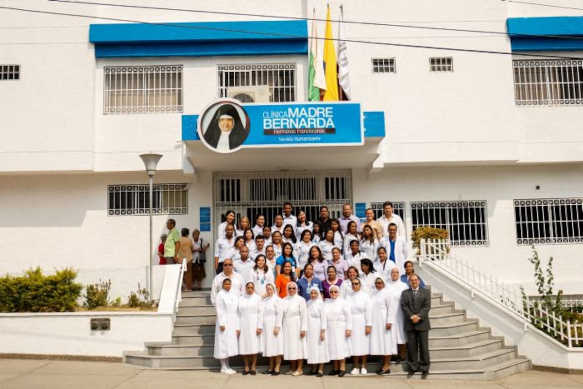 Por su ubicación, la Madre Bernarda es una de las Clínicas con mayor flujo de pacientes que llegan solicitando servicios de urgencias, provenientes de corregimientos y municipios cercanos a Cartagena, además de los que residen en ese sector de la ciudad. Cortesía