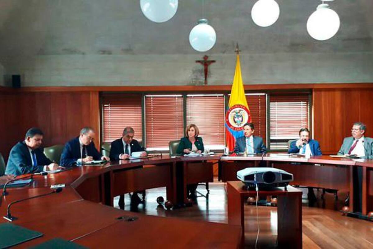 Rama judicial se une al paro y suspende actividades