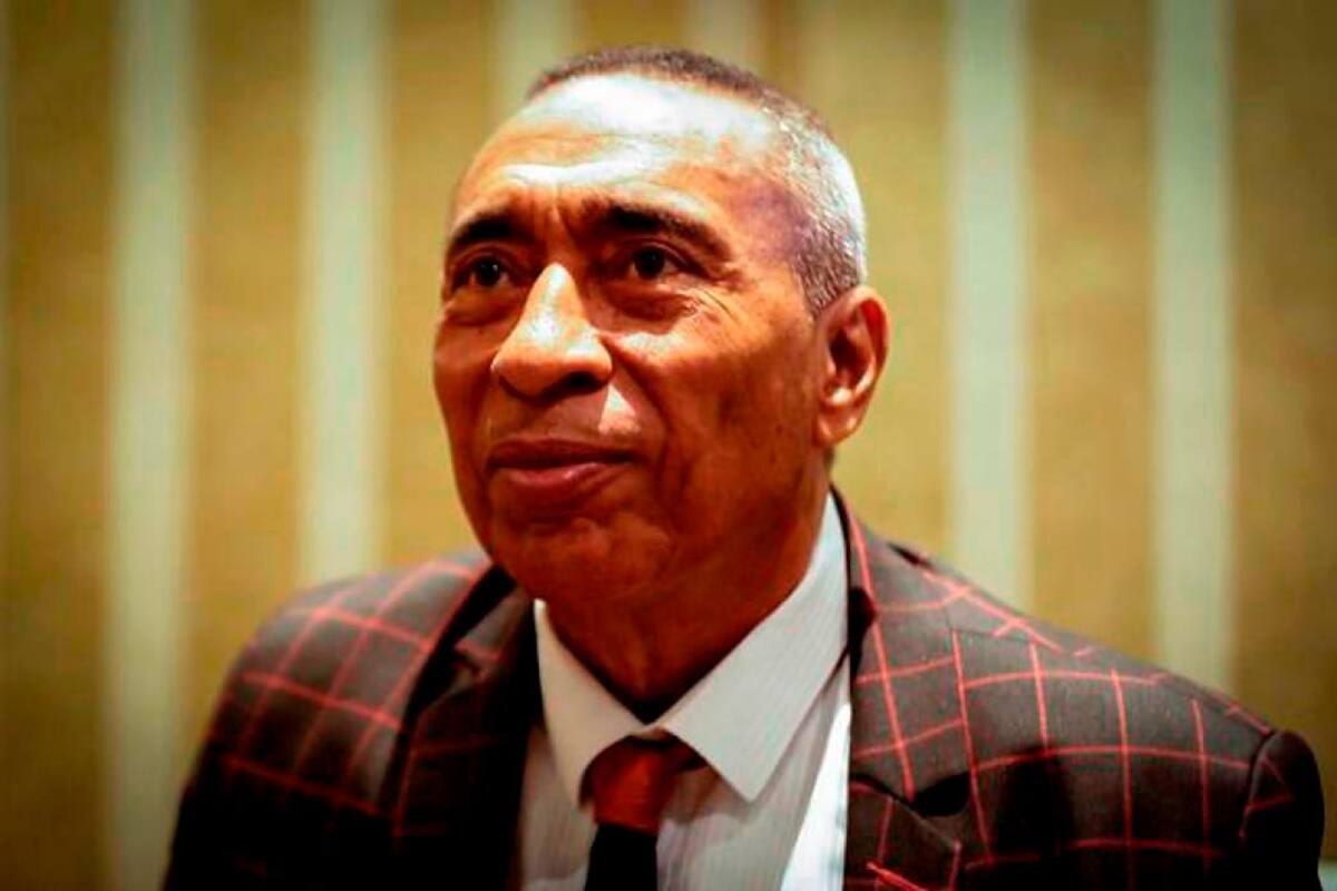 Una pluma voló al cielo, adiós al maestro Romualdo Brito