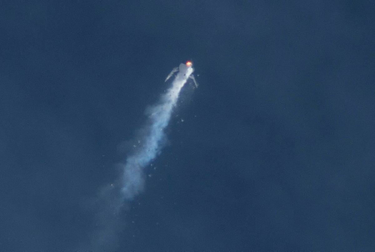 Accidente de Virgin Galactic AP Kenneth Brown