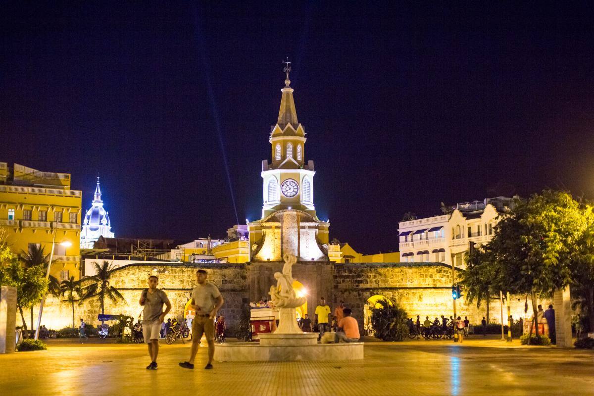 Asobares insiste en que toque de queda en Cartagena es “ridículo”