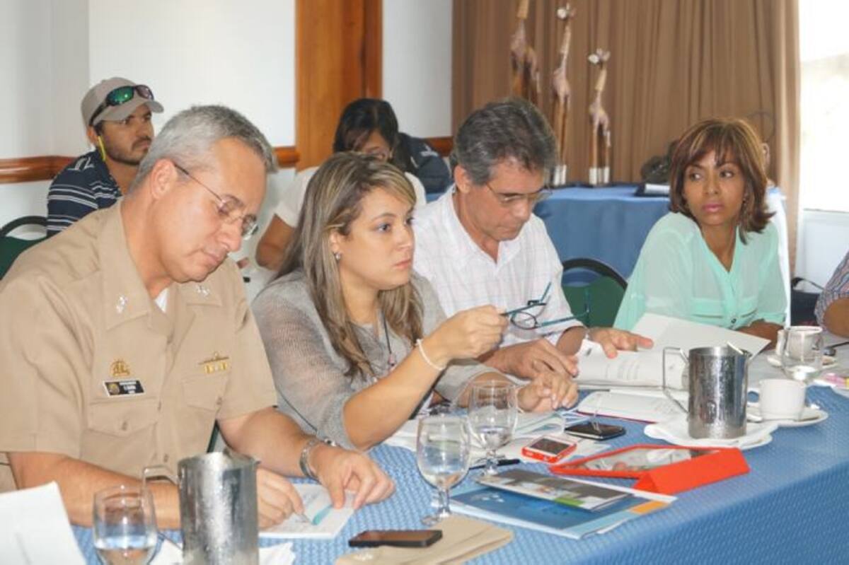 Almirante Ernesto Durán, director de la Dimar; Tatyana Orozco, viceministra de Turismo; Carlos Socarrás, asesor del Viceministerio de Turismo, y Zully Salazar Fuentes, presidenta ejecutiva de la Corporación Turismo Cartagena de Indias.