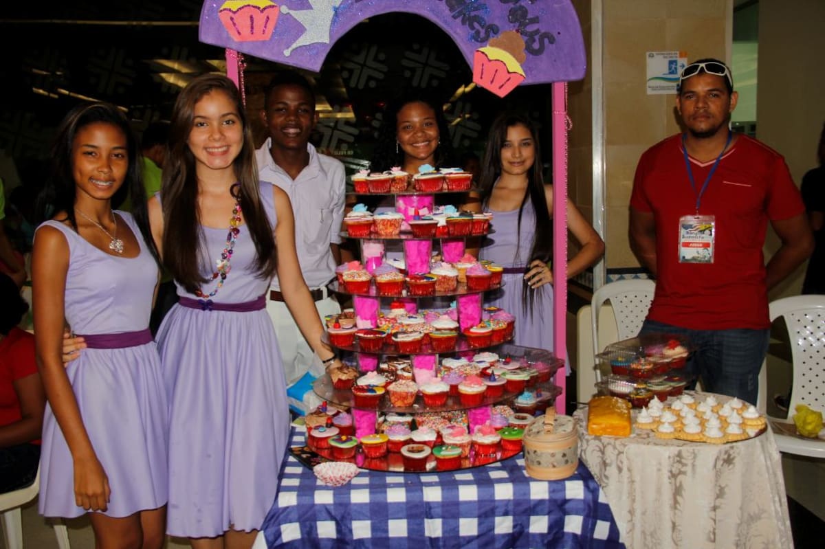 Natalia Varela, Natalie Llamas, David Castro, Valery Gutiérrez y Yessica Ballestas.