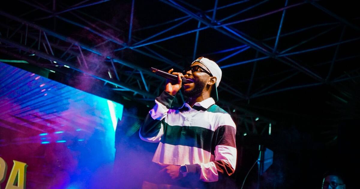 Bobby Sierra celebrates global success with Blessd: #1 in Colombia and Top 5 worldwide