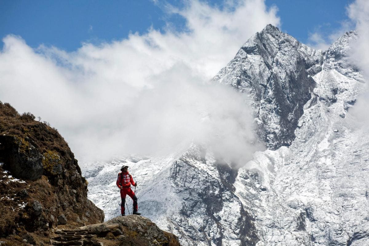 El coronavirus escala el Everest