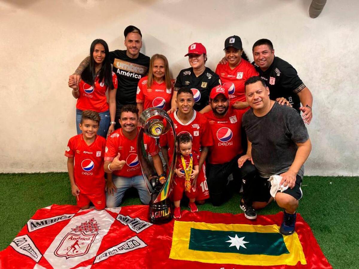 La familia de Yesus Cabrera lo acompañó en la final en el Estadio Pascual Guerrero, de Cali. //cortesía.