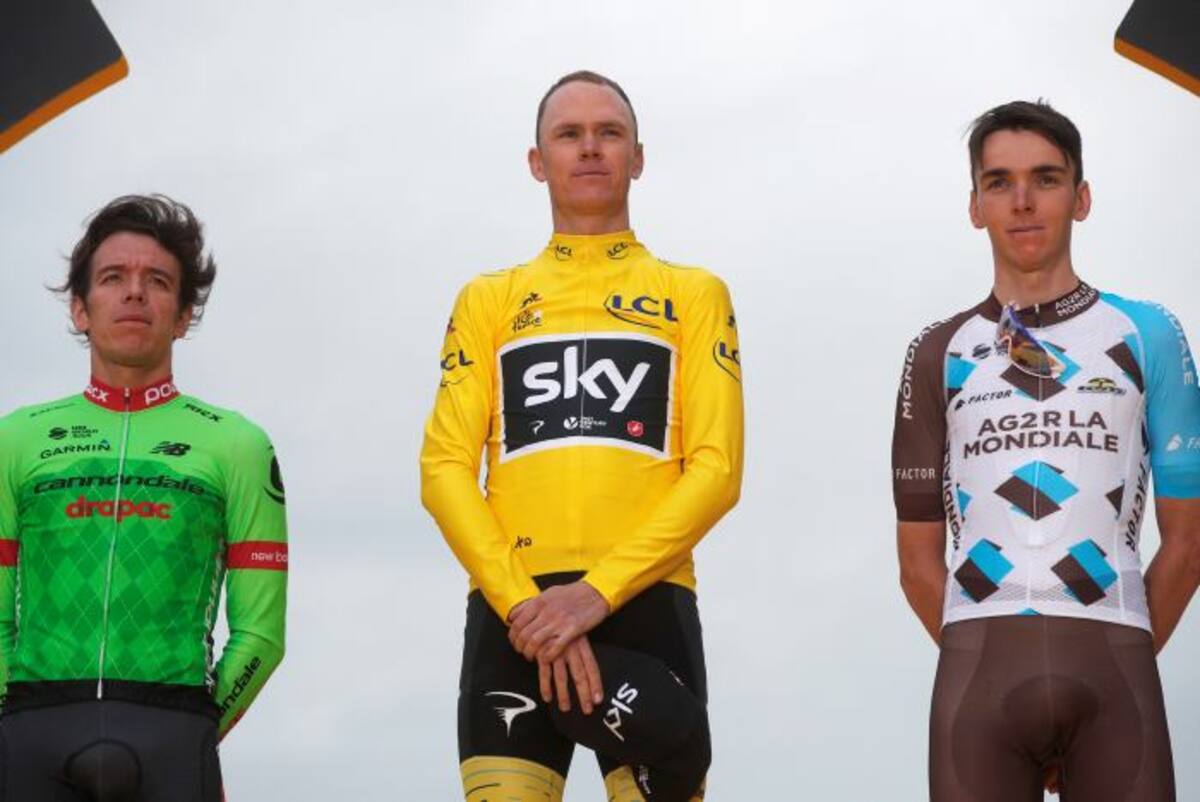 Rigoberto Urán en el podio del Tour de Francia. EFEAP Christophe Ena