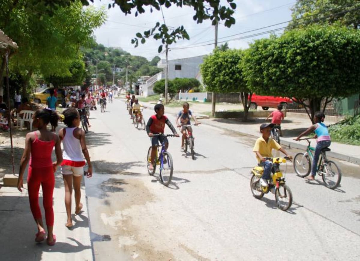 Ayer, la jornada fue para los niños con una ciclovía del Ider. FOTO OSCAR DIAZ-ELUNIVERSAL