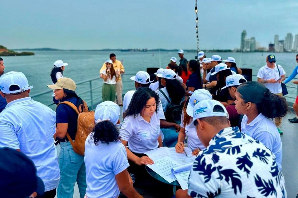 80 jóvenes de Cartagena participaron en la ruta “Bahía de Oportunidades”