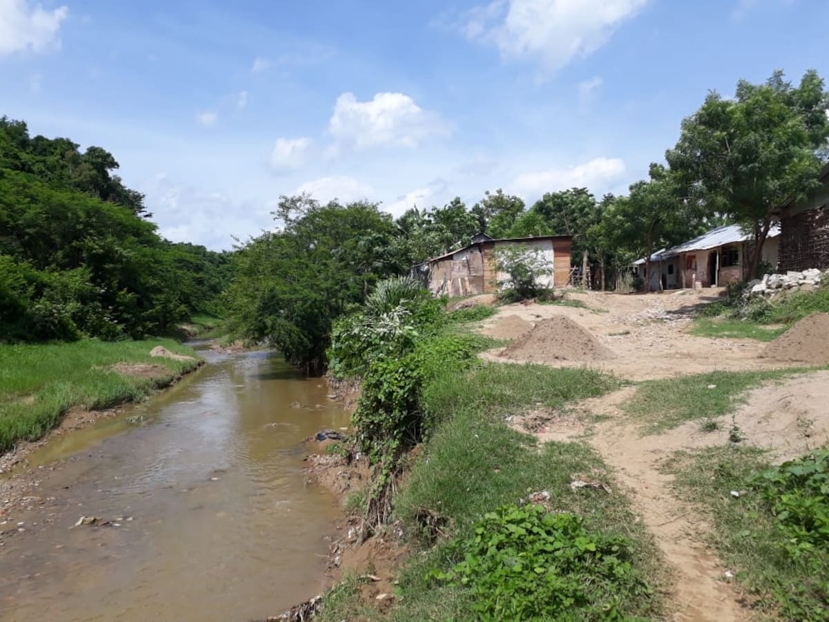 Por la erosión del arroyo, las casas pueden caerse en cualquier momento. Lila Leyva Villarreal