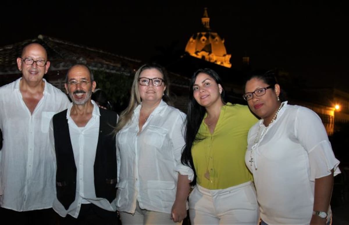 Ruvén Afanador, Álvaro Restrepo, Isabel Giraldo, Evelyn Fernández y Angélica Jiménez. Kailline Giraldo-El UniversAL.