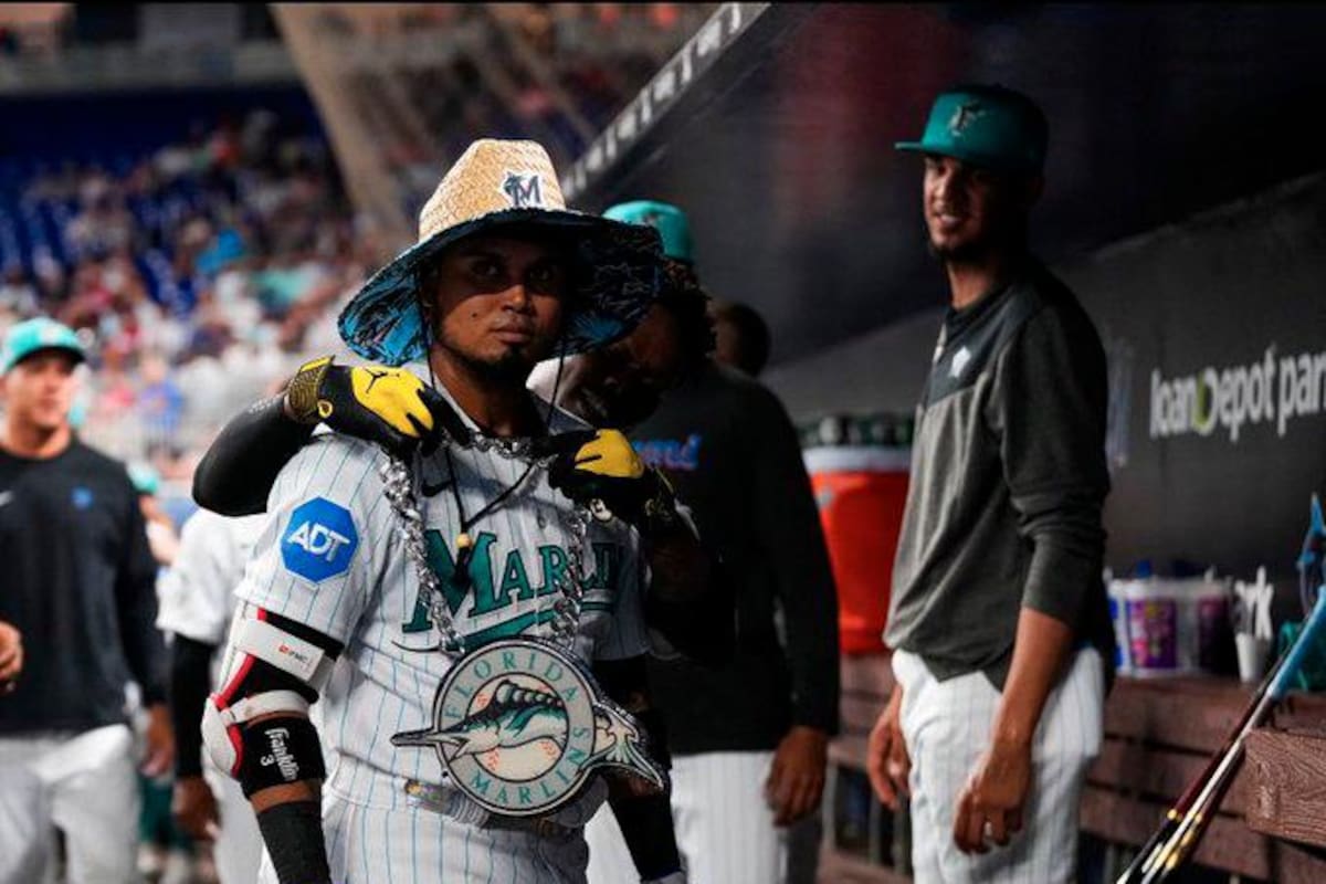 Arráez, de los Marlins, alcanza la marca de 200 hits en una temporada histórica