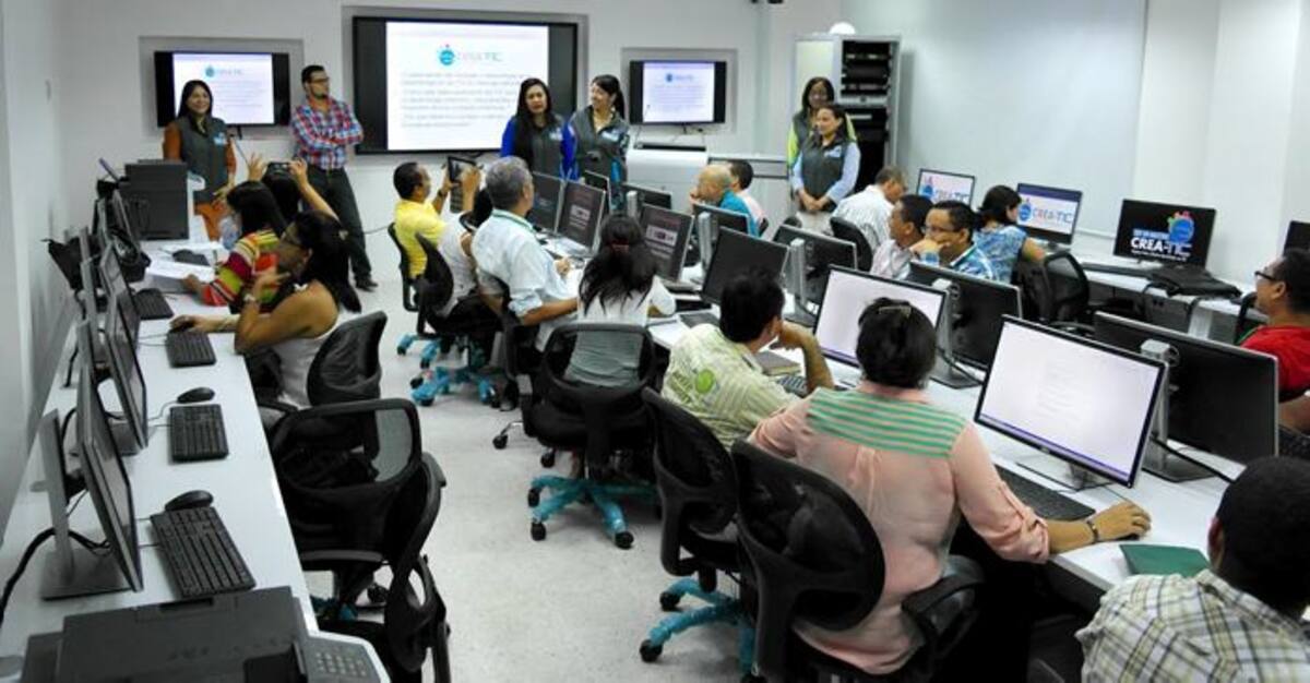200 docentes de la Costa Caribe comenzaron la capacitación en TIC, en la sede del CIER Norte.