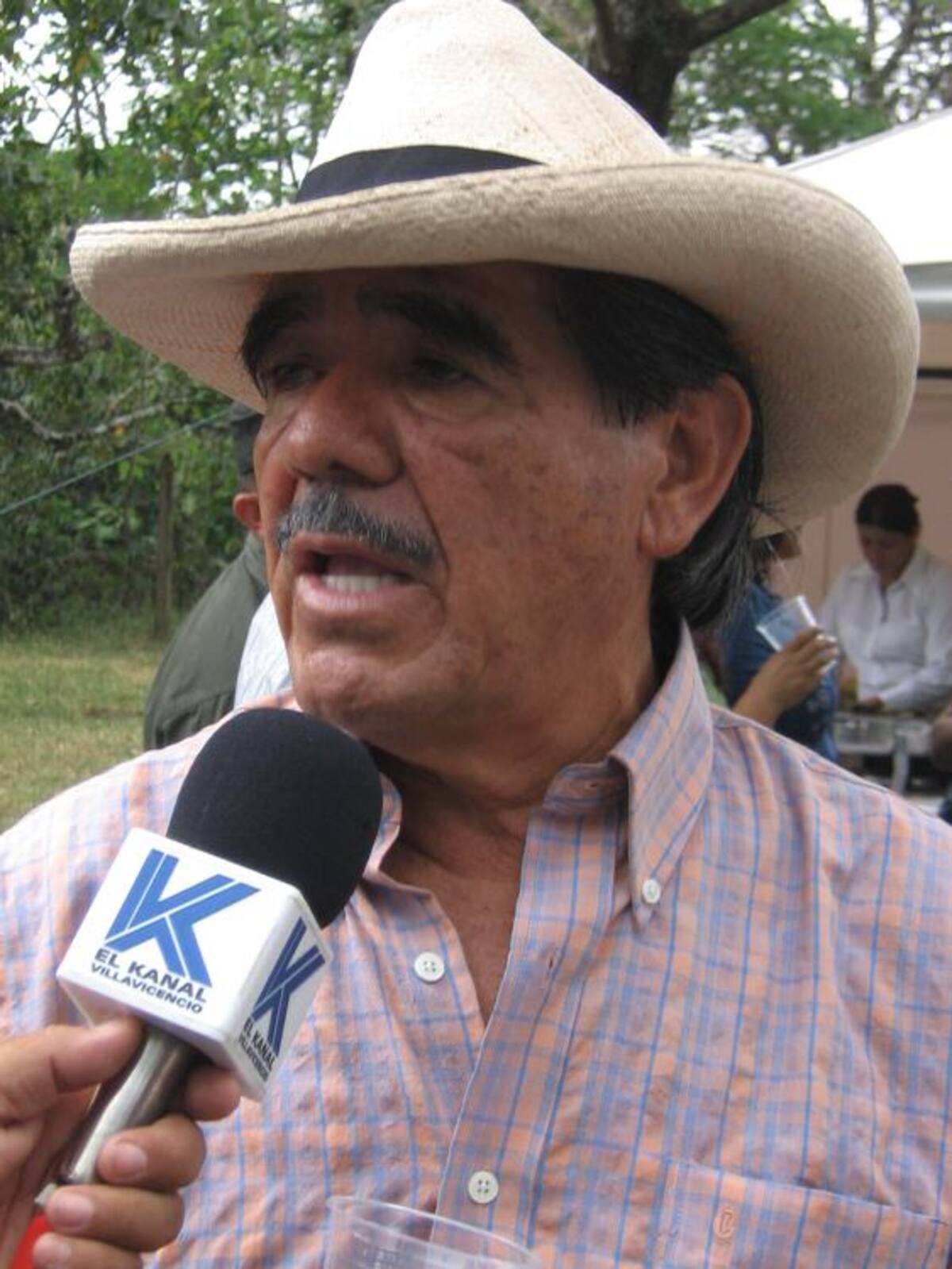 Respecto de la situación legal del ‘zar’ de las esmeraldas, el abogado dijo que en los últimos años se ha tratado de vincular a su cliente en varios procesos penales, pero que en todos ha salido bien librado. COLPRENSA