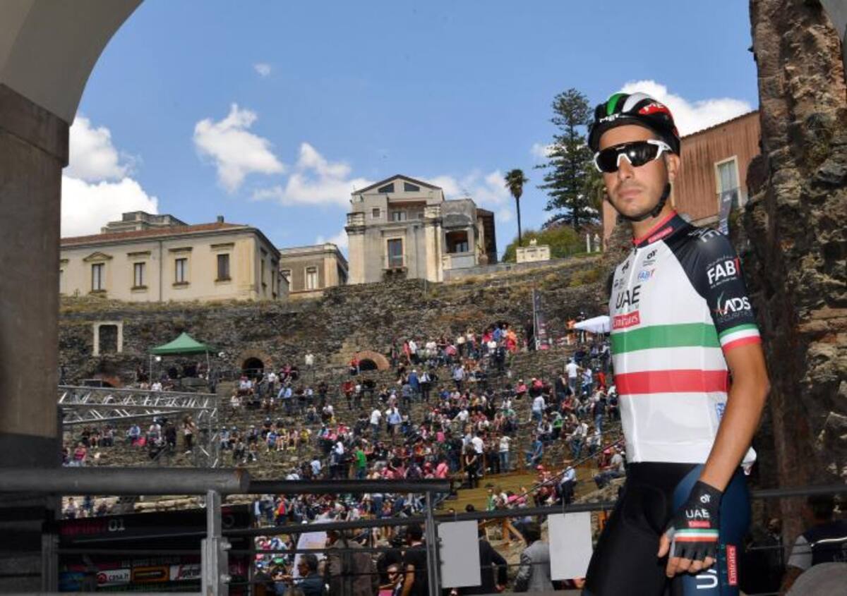 Fabio Aru antes de la cuarta etapa del Giro de Italia 2018 EFE DANIEL DAL ZENNARO