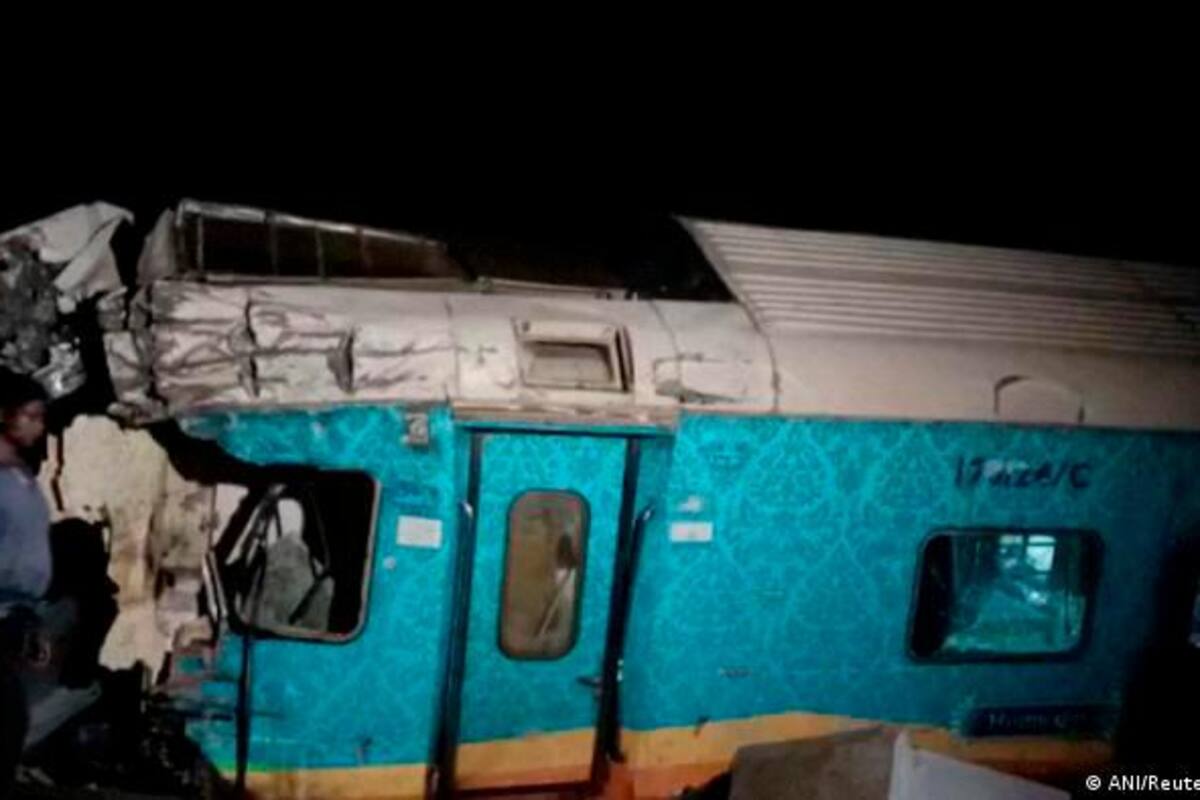 Trágico choque de trenes en India: suben a 120 los muertos