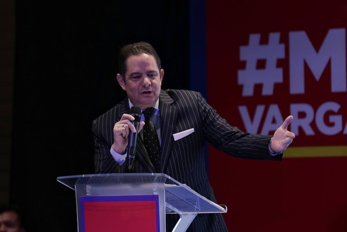 Candidato presidencial Vargas Lleras, proponiendo ley estatutaria. Colprensa.
