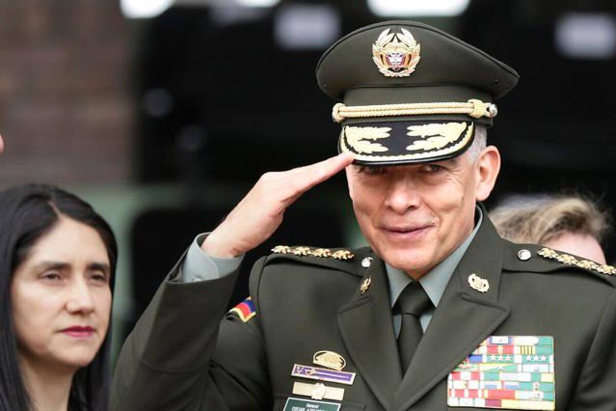General Atehortúa pidió ser escuchado en la Fiscalía por presunta corrupción