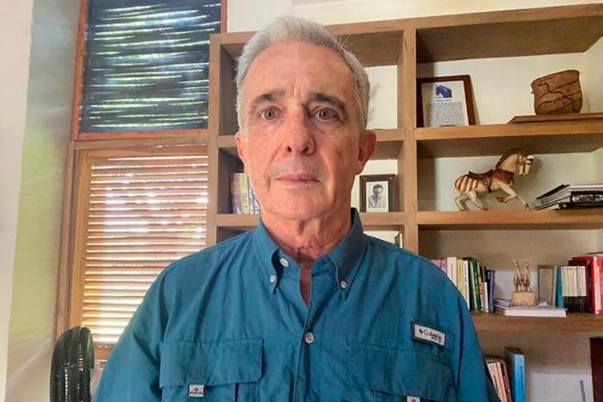 Uribe asegura que Santos tuvo que ver con decisión de la Corte en su contra