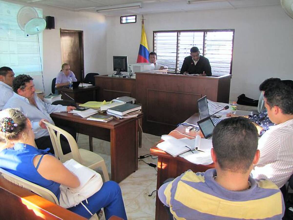 Audiencia de imputación de cargos, ayer en el Juzgado Segundo Promiscuo Municipal de El Carmen de Bolívar. GERMÁN GÓMEZ POLO - EL UNIVERSAL