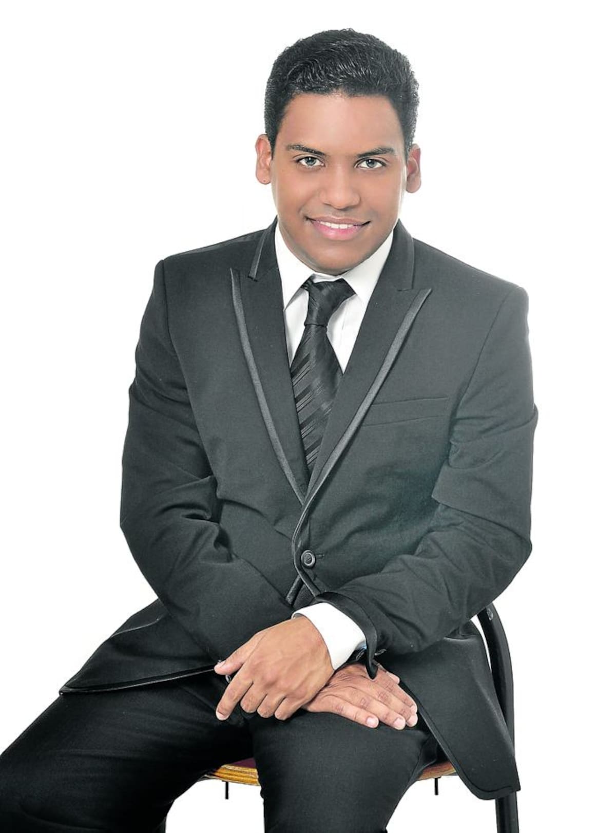 Cristian dice que su felicidad es total, hace lo que quiere y sabe que va a vivir de la música y para la música. CORTESÍA
