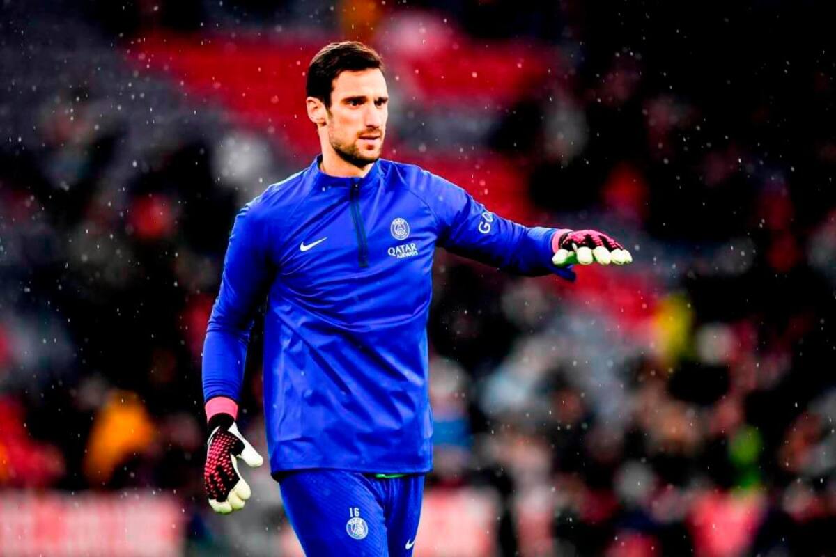 Sergio Rico, que casi pierde la vida, manda un mensaje a sus compañeros del PSG
