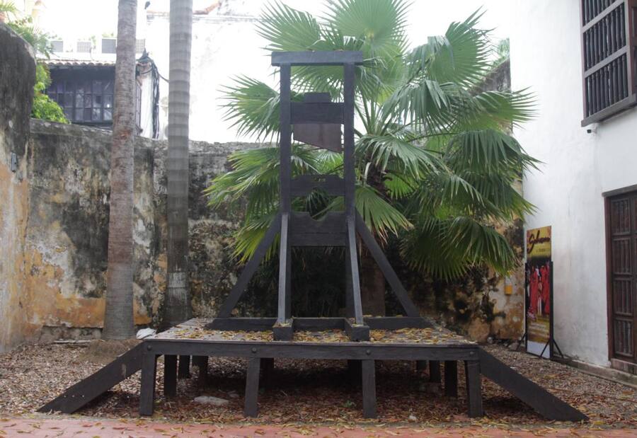 El viaje en el tiempo de la bruja cartagenera