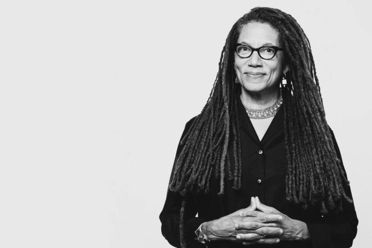 Nikky Finney gana premio de poesía de 100.000 dólares