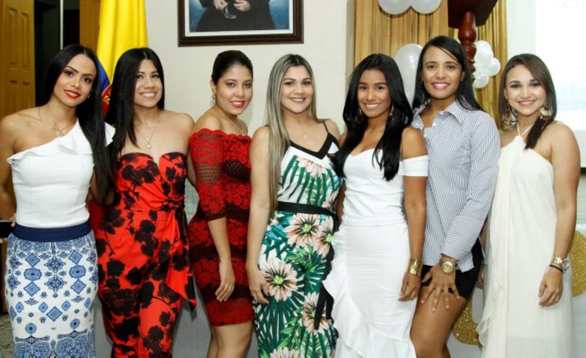 Kelly Blanco, Jenny Vélez, Angélica Álvarez, Luz Amalia Vélez, Diana Sánchez, María Margarita De La Rosa y María Claudia Paternina. CORTESÍA