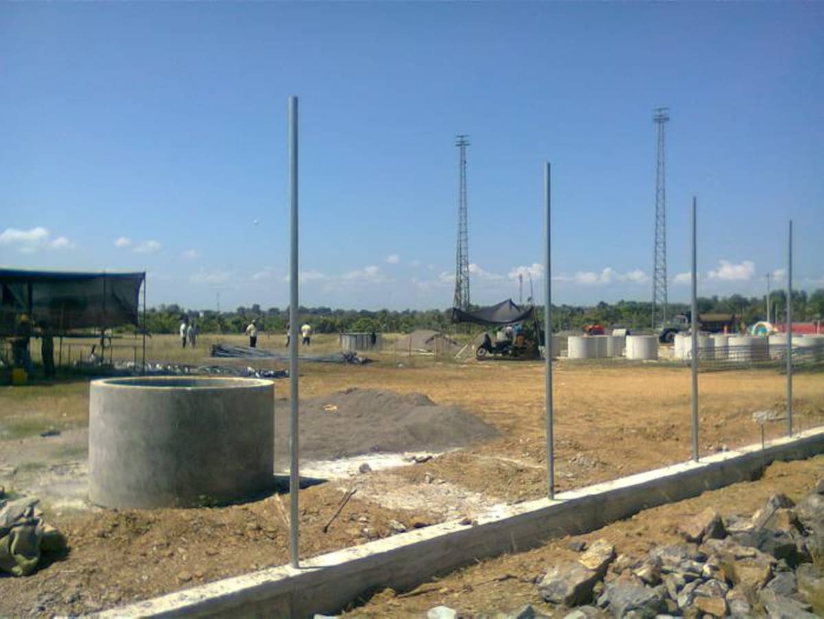 La obra del estadio de béisbol 3 de Mayo de Lorica debe estar lista para los Juegos Atléticos Nacionales del 2012. DEIBYS PALOMINO/EL UNIVERSAL