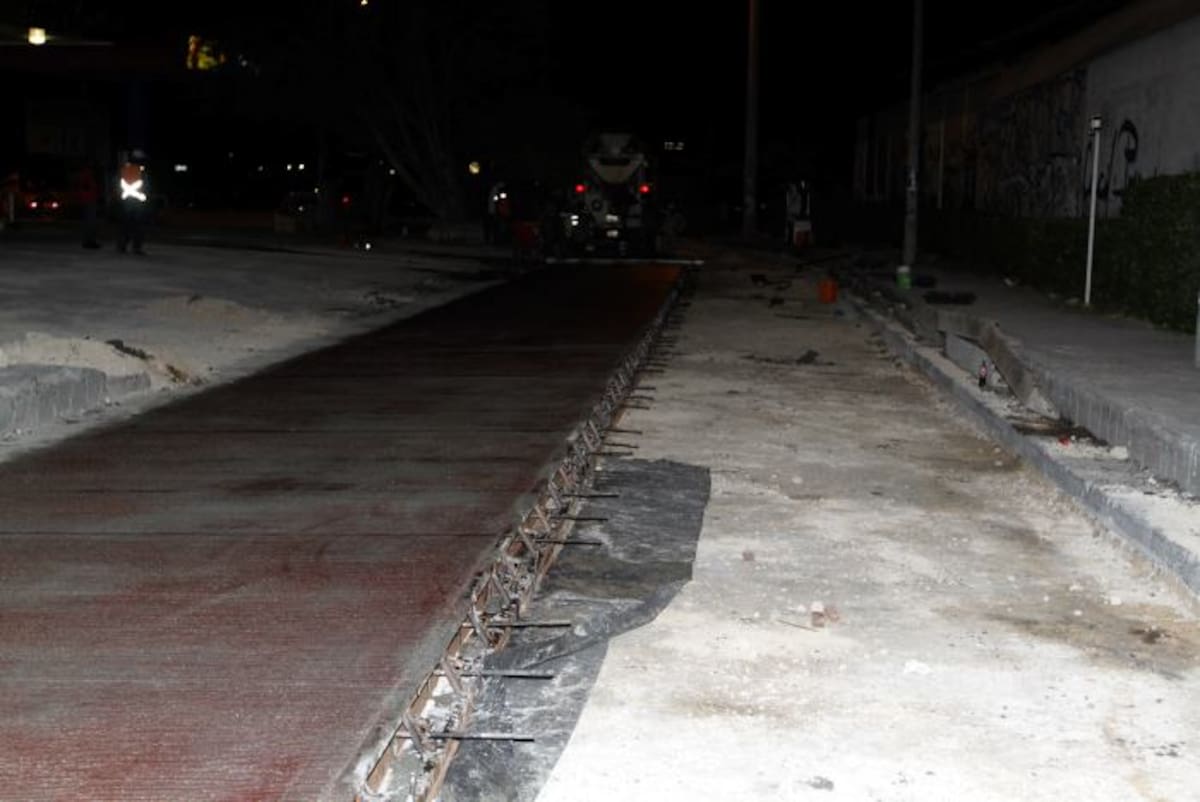 La inversión para la pavimentación de esta vía es de 300 millones de pesos. Julio Castaño- El Universal