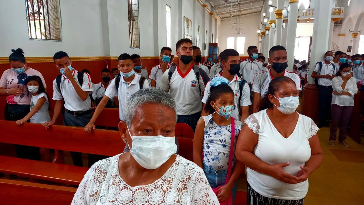 Imposición de cenizas en Iglesia de María Auxiliadora. // Julio Castaño, El Universal