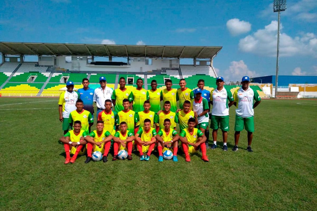 Bolívar inició goleando a Cauca