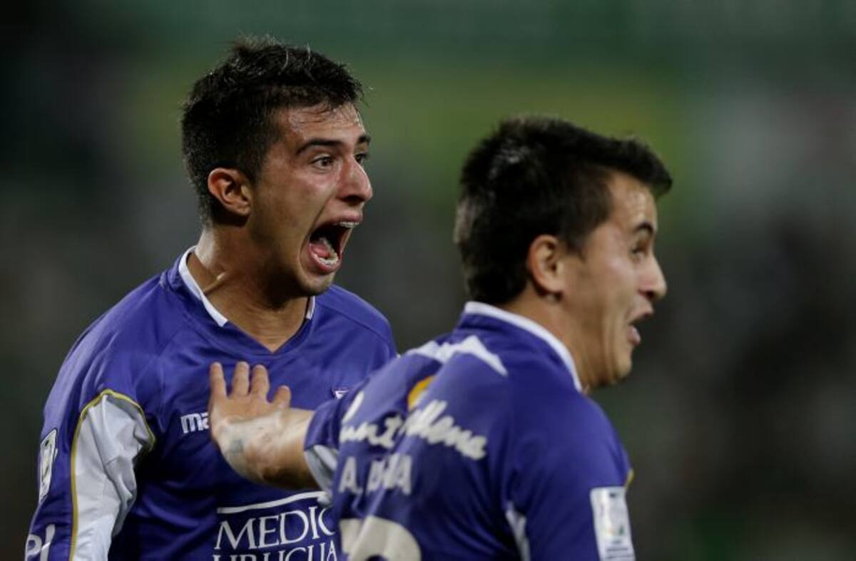 Jugadores de Defensor Sporting. AP Ricardo Mazalan