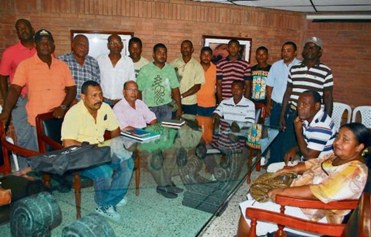 Miembros del Comité pro-municipio Libertad, que estuvieron ayer en la Gobernación de Sucre. CORTESÍA/