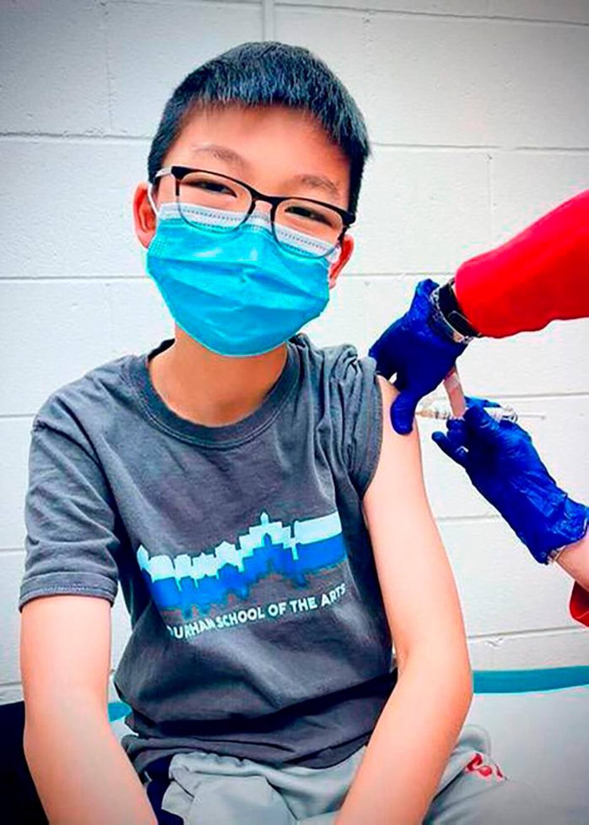 Las farmacéuticas Pfizer y BioNTech informaron que los ensayos de las vacunas en los adolescentes dieron un 100% de efectividad. AP Richard Chung
