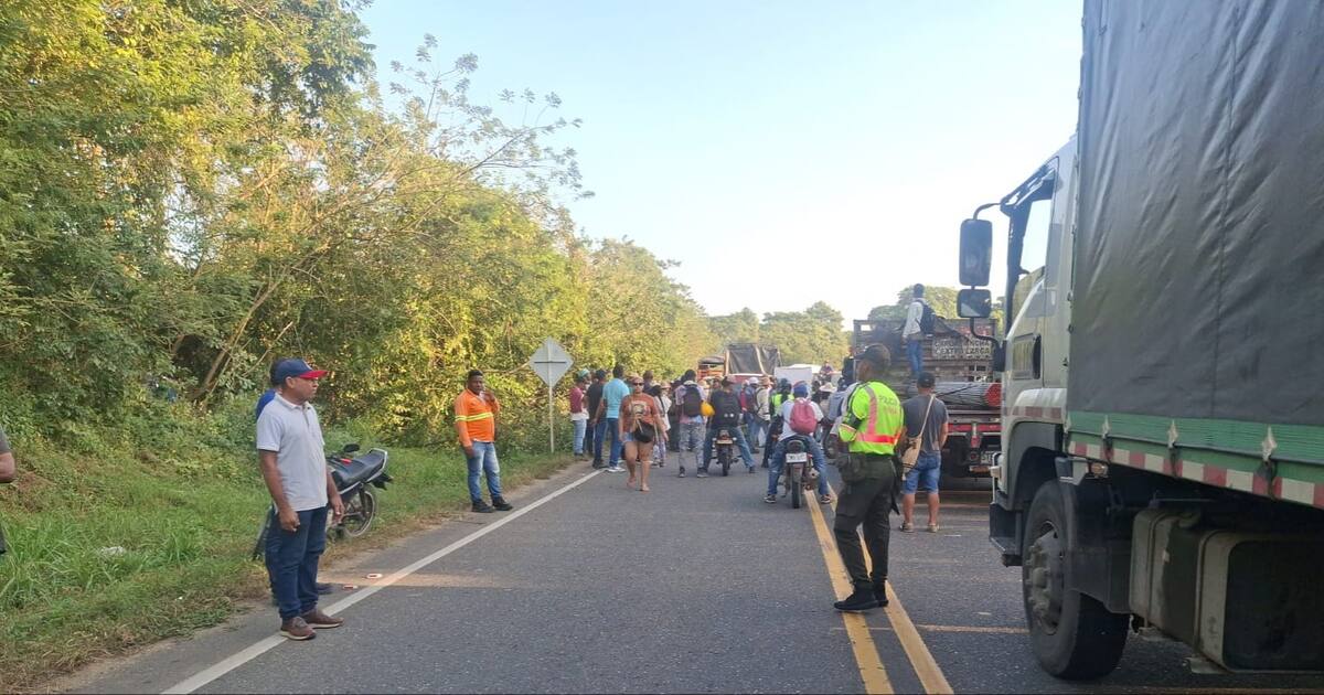Bloqueo total en la vía La Cordialidad por desalojo en Clemencia, Bolívar