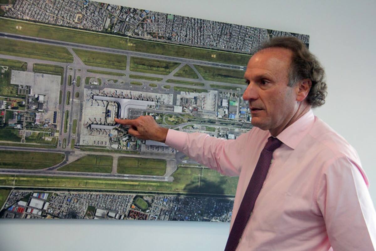 Gustavo Alberto Lenis Steffens, director de la Aeronáutica Civil. COLPRENSA