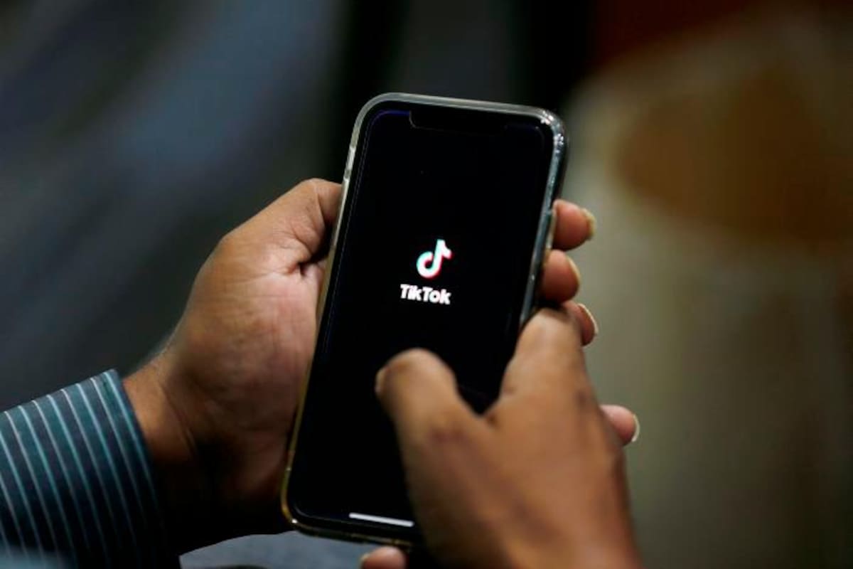Pedofilos contactan a niña de 8 años a través de Tik Tok