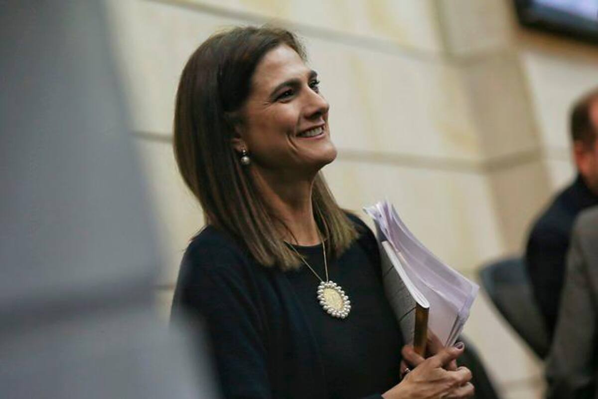 Tal y como se esperaba, se hundió moción de censura a Mintransporte