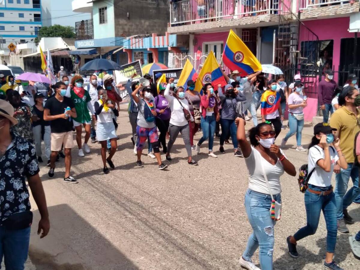 Manifestación en Cartagena avanza de manera pacífica. // Foto: Julio Castaño, El Universal