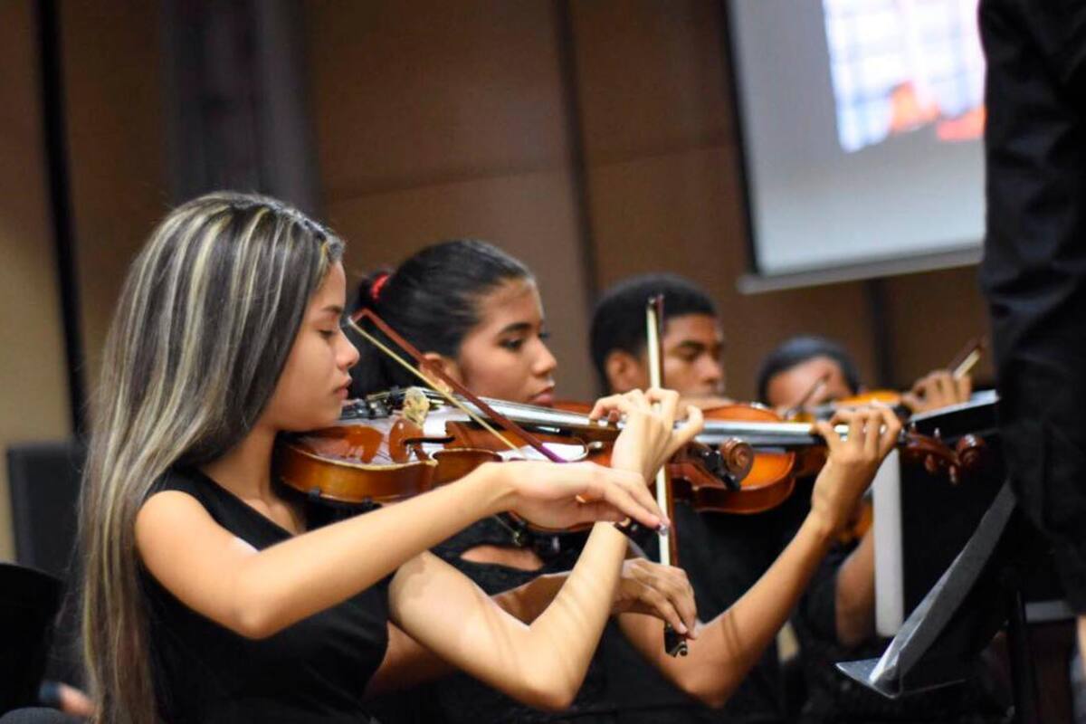 Programa de Música de Unibac obtiene certificación de alta calidad